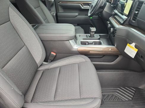 New 2026 Chevrolet Silverado 1500 LT Trail Boss w/ LPO, Dark Essentials Package image 12