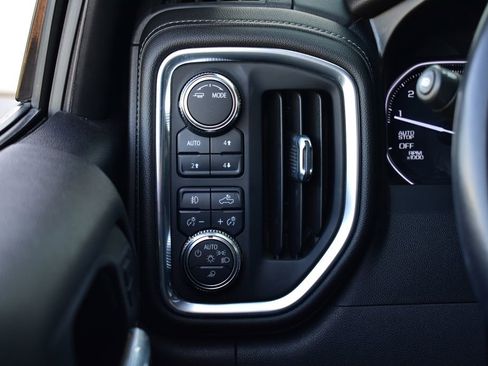 Used 2021 GMC Sierra 1500 SLT AWD/4WD image 44