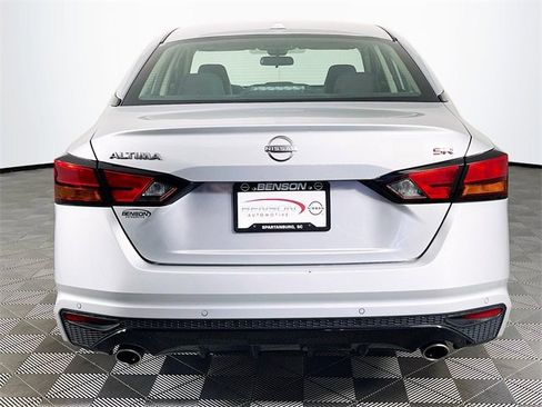 Used 2024 Nissan Altima 2.5 SR image 7