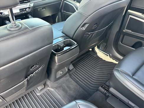 Used 2025 Kia Telluride S FWD image 16