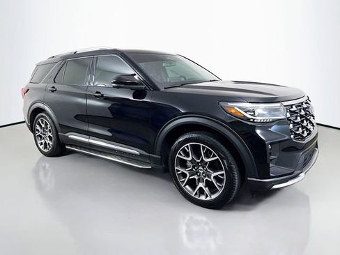 Used 2025 Ford Explorer Platinum w/ Ultimate Package image 23