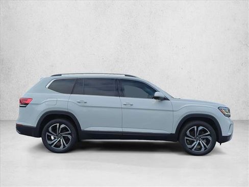 Used 2021 Volkswagen Atlas SEL Premium AWD/4WD image 4