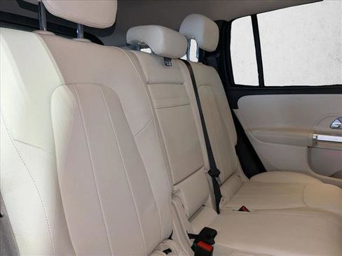 Used 2023 Mercedes-Benz GLB 250 image 21