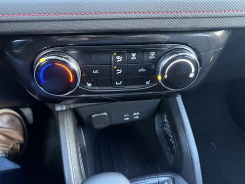 Used 2024 Chevrolet TrailBlazer RS image 21