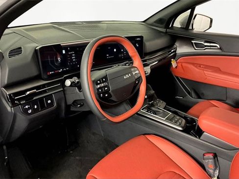 New 2026 Kia Sportage SX image 8