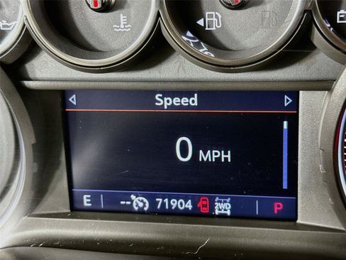 Used 2019 Chevrolet Silverado 1500 RST AWD/4WD image 2