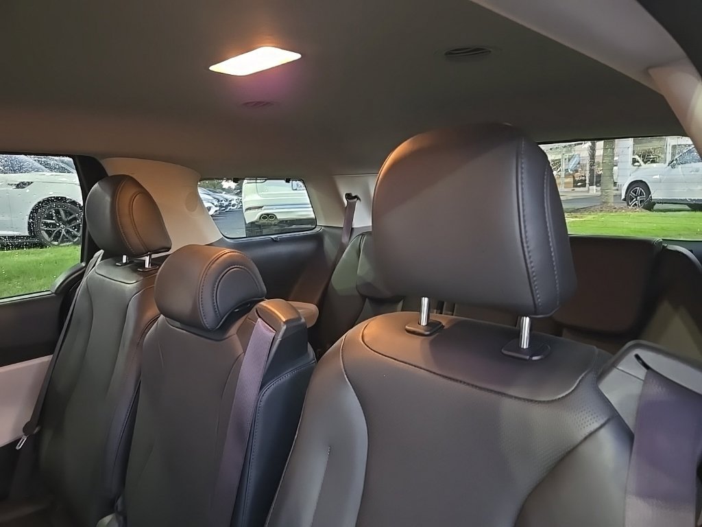 Certified 2024 Kia Carnival EX FWD image 34