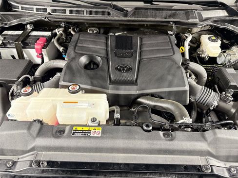 Used 2023 Toyota Tundra Limited w/ Power Package image 46