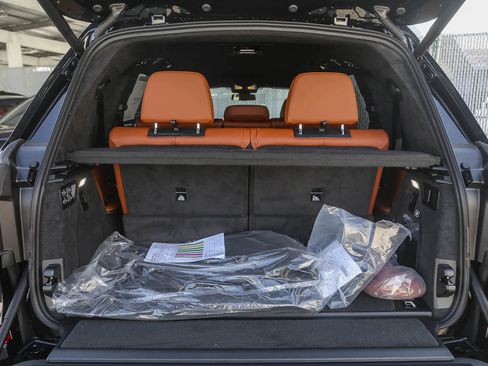 New 2026 BMW ALPINA XB7 image 24