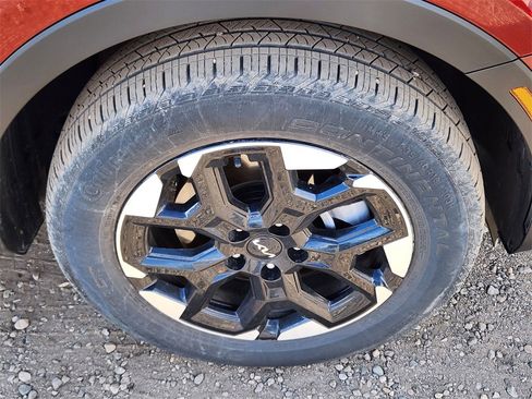 Certified 2024 Kia Sorento S w/ Panoramic Sunroof Package image 17