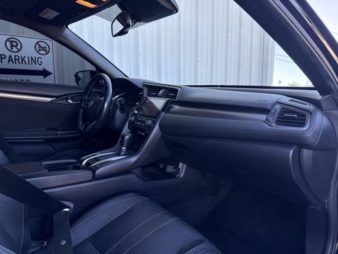 Used 2019 Honda Civic Sport Touring image 32