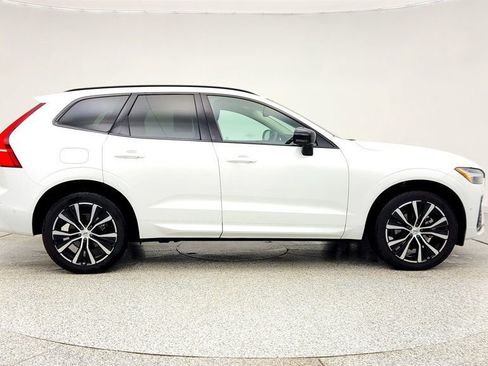 Used 2024 Volvo XC60 B5 Plus w/ Protection Package Premier image 4