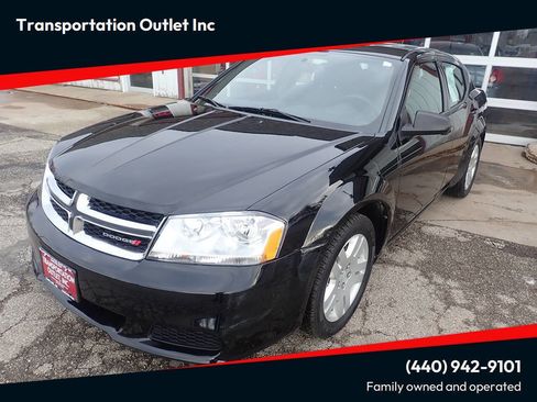Used 2013 Dodge Avenger SE image 1