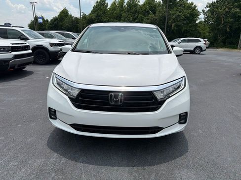 Used 2024 Honda Odyssey EX-L image 2