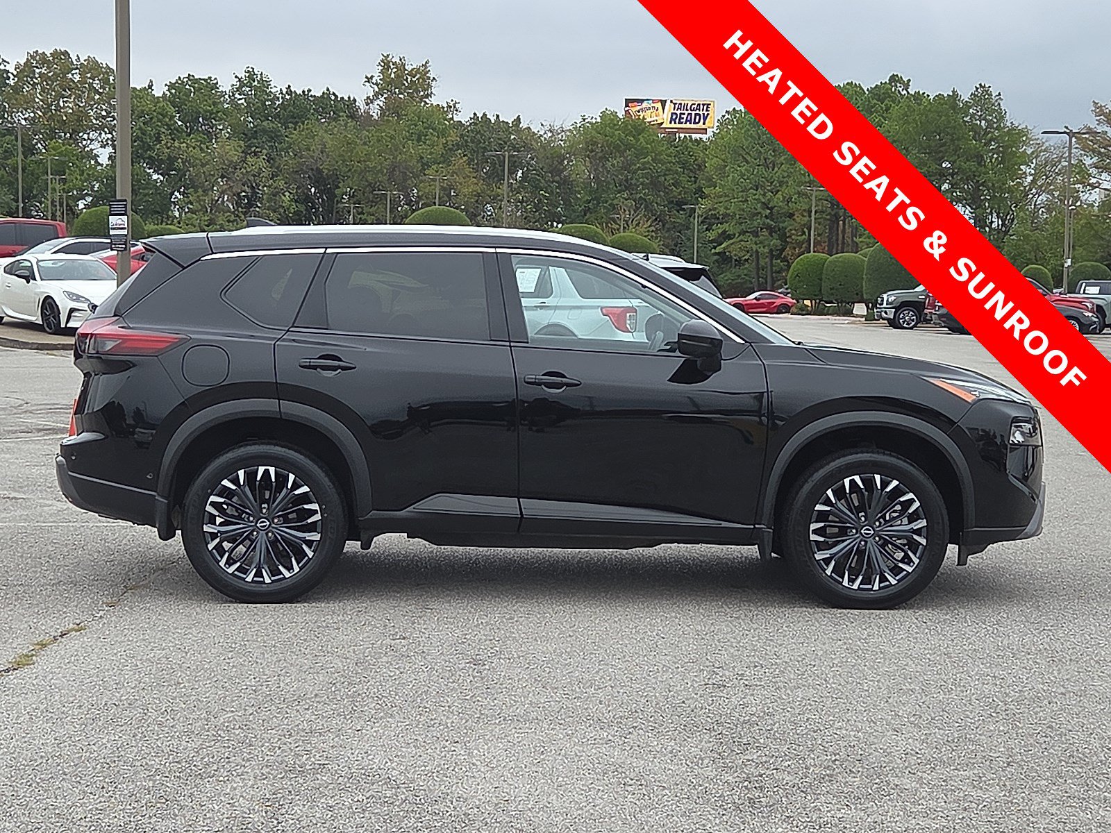Used 2025 Nissan Rogue SL w/ Tech Package AWD/4WD image 6