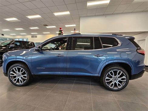 New 2026 GMC Acadia Denali Ultimate w/ LPO, Floor Liner Package image 2