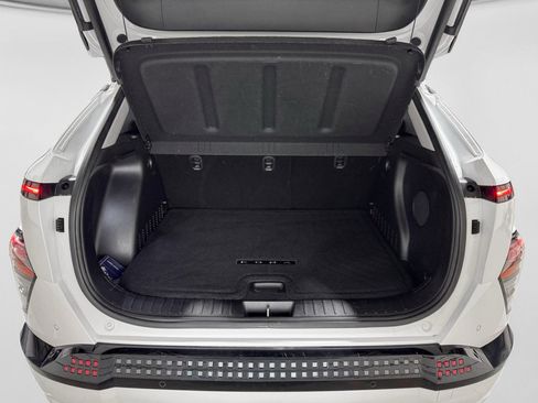 Used 2024 Hyundai Kona Limited FWD image 28