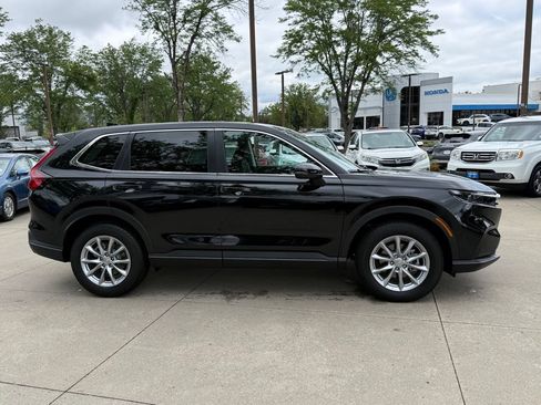 Certified 2026 Honda CR-V EX image 5