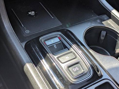 Used 2024 Honda Pilot TrailSport image 16