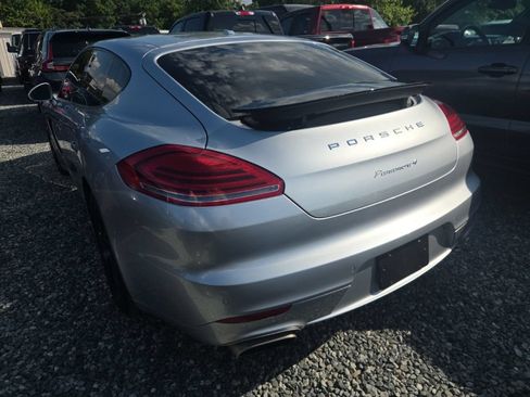 Used 2015 Porsche Panamera 4 AWD/4WD image 5