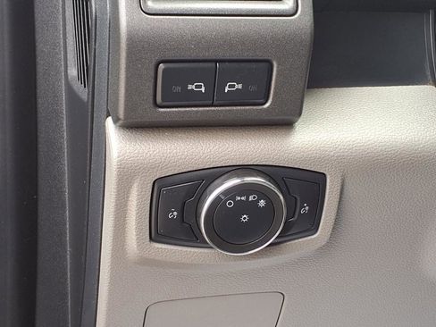 Used 2022 Ford F550 4x4 Regular Cab Super Duty image 14