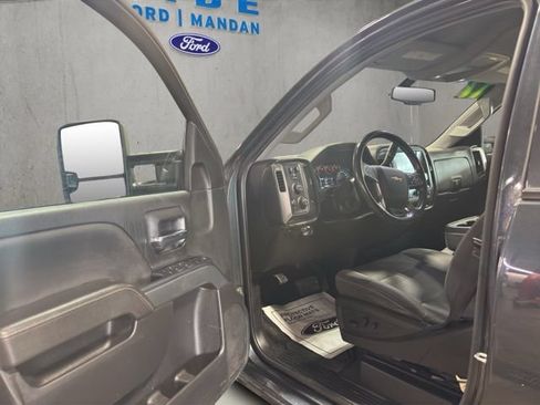 Used 2017 Chevrolet Silverado 3500 LT w/ LT Convenience Package AWD/4WD image 32
