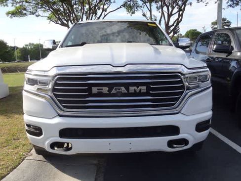Used 2019 RAM 1500 Limited AWD/4WD image 2