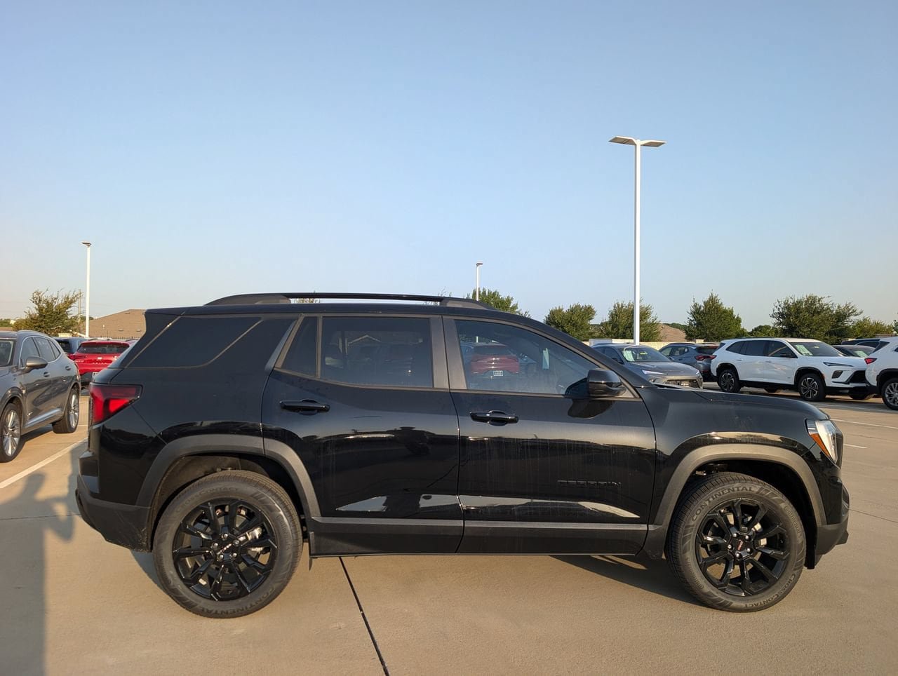 New 2027 GMC Terrain Elevation w/ Elevation Premium Package AWD/4WD image 3