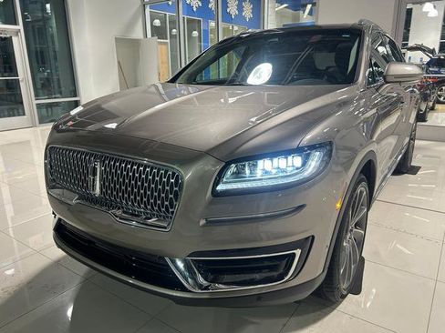 Used 2020 Lincoln Nautilus Reserve w/ Equipment Group 202A image 2