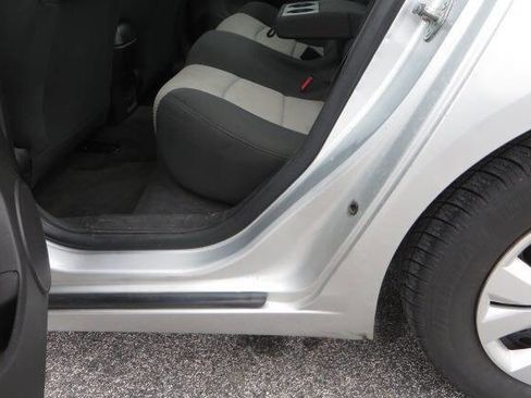 Used 2012 Chevrolet Cruze LS image 21