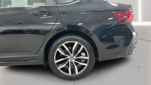 Used 2026 Volkswagen Jetta SE FWD image 24