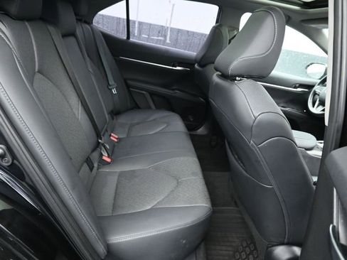 Used 2024 Toyota Camry XLE w/ Navigation Package image 7