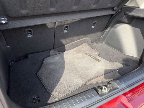 Used 2022 Hyundai Venue SEL w/ Cargo Package image 33