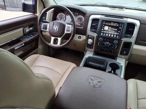 Used 2016 RAM 1500 Laramie w/ Convenience Group image 15