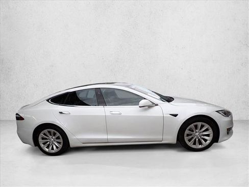 Used 2020 Tesla Model S Long Range image 5