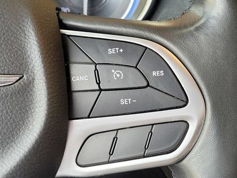 Used 2019 Chrysler 300 Touring w/ Sport Appearance Package RWD image 30