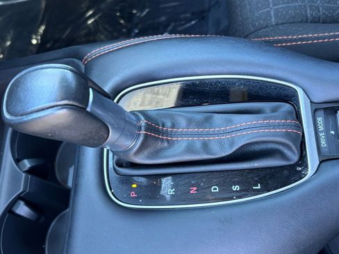 Certified 2025 Honda HR-V Sport image 32