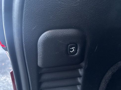 Used 2019 Jeep Grand Cherokee Limited X image 21