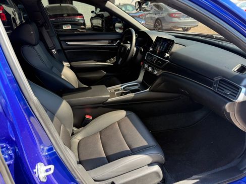 Used 2021 Honda Accord Sport image 12