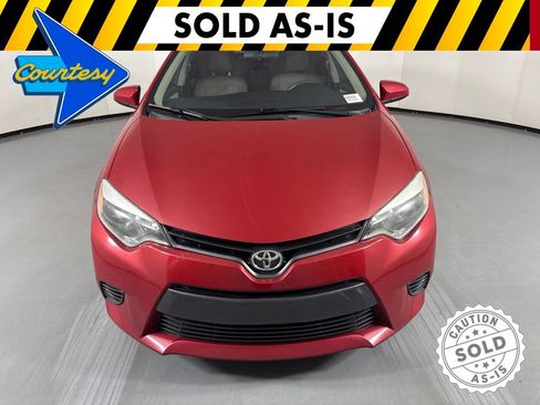 Used 2016 Toyota Corolla LE FWD image 3