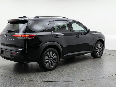 Used 2025 Nissan Pathfinder SV AWD/4WD image 9