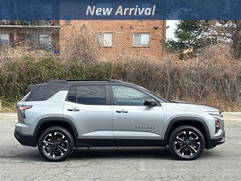 Certified 2025 Chevrolet Equinox RS w/ Convenience Package III image 7