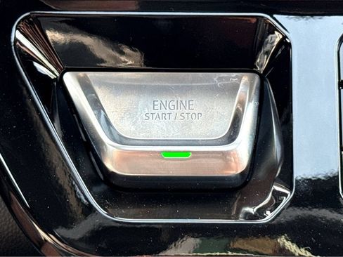 New 2026 GMC Sierra 2500 Denali Ultimate AWD/4WD image 18