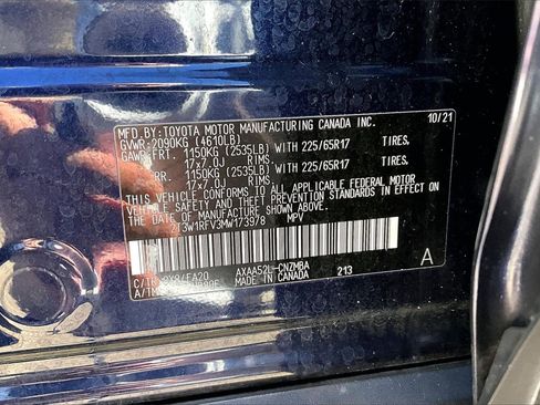 Used 2021 Toyota RAV4 XLE image 16