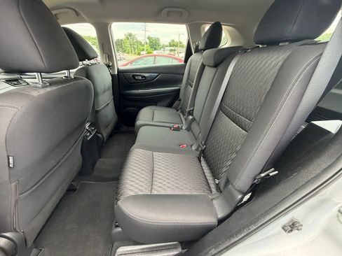Used 2020 Nissan Rogue S AWD/4WD image 11
