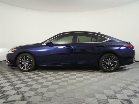 Used 2025 Lexus ES 300h w/ Premium Package image 6