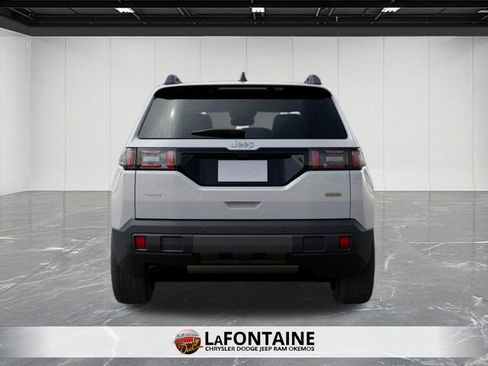 New 2026 Jeep Cherokee Overland image 7