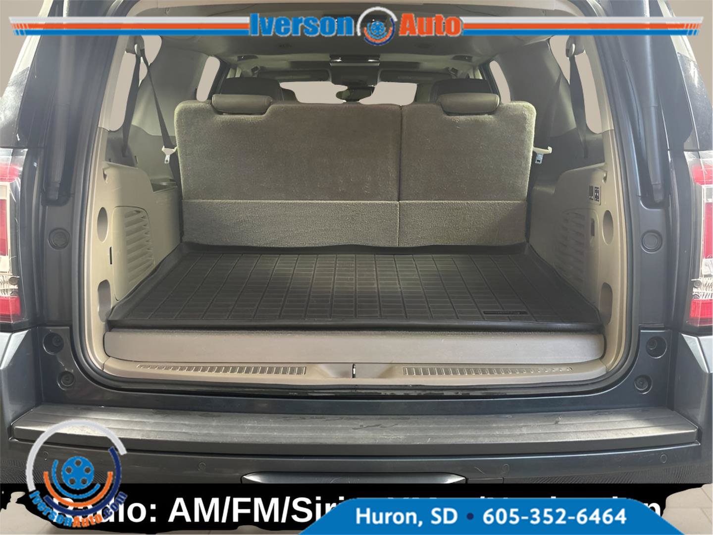 Used 2019 GMC Yukon XL SLT w/ Open Road Package AWD/4WD image 11
