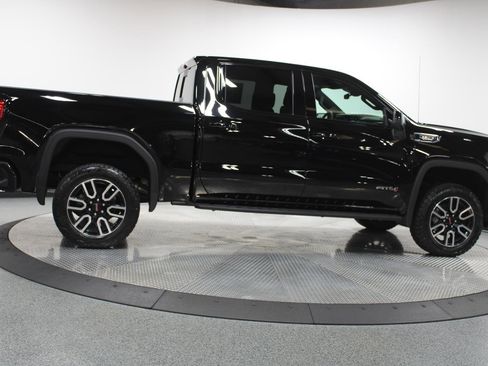 New 2026 GMC Sierra 1500 AT4 w/ AT4 Premium Package image 15