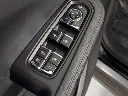 Used 2023 Porsche Macan image 13